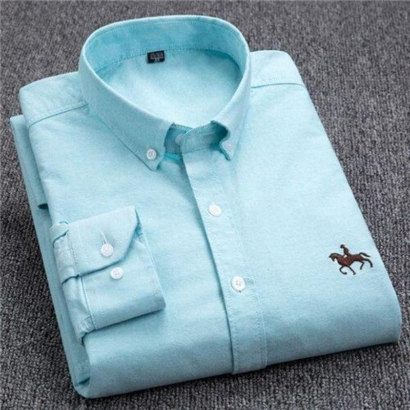 Chemise en coton à manches longues avec emblème pour un style classique pour hommes