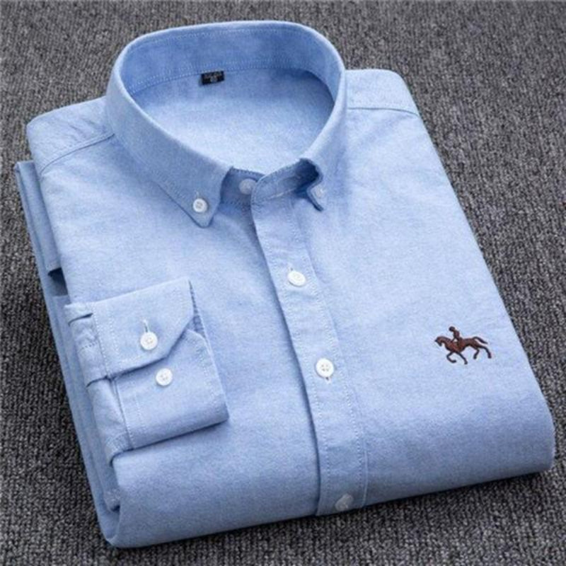 Chemise en coton à manches longues avec emblème pour un style classique pour hommes